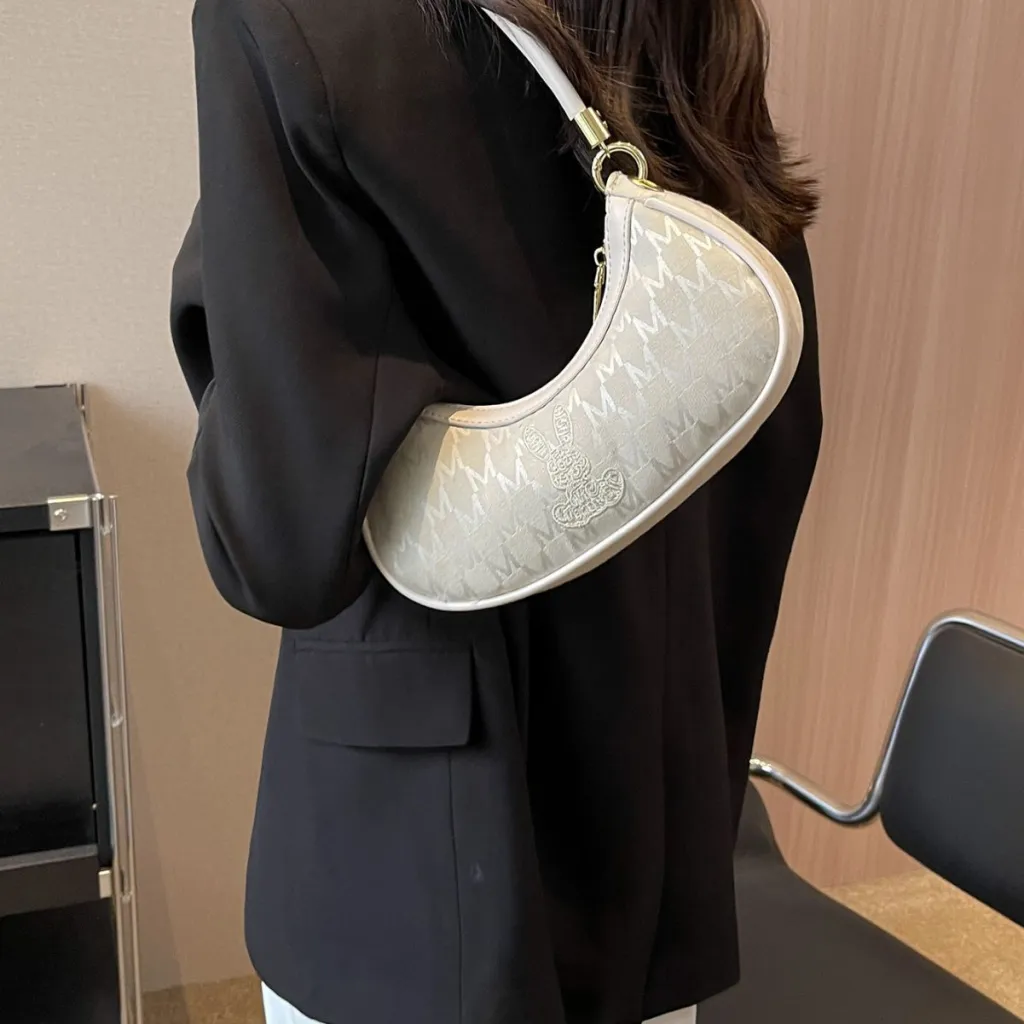 Women's Special-interest Design Retro One-shoulder Underarm Bag - White