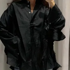 Solid-colour Top With Ruffled Hem, Stand-up Collar, And Batwing Sleeves - Black - View 1