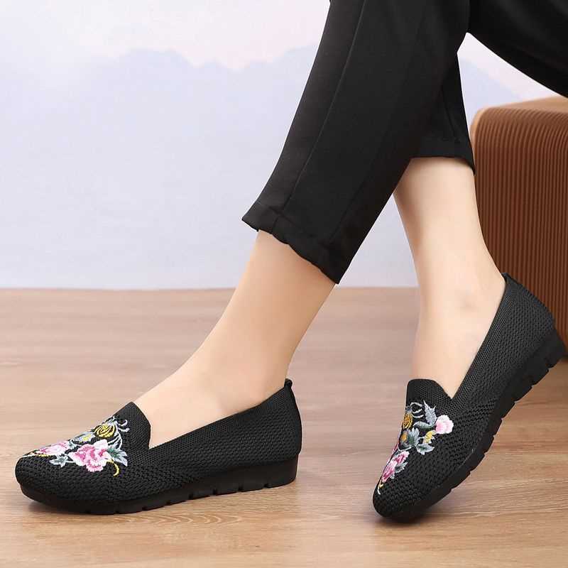 Pointed Toe Flats, picture 4 of 4