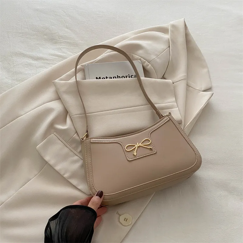 Portable Shoulder Western Style Baguette Bag - Khaki
