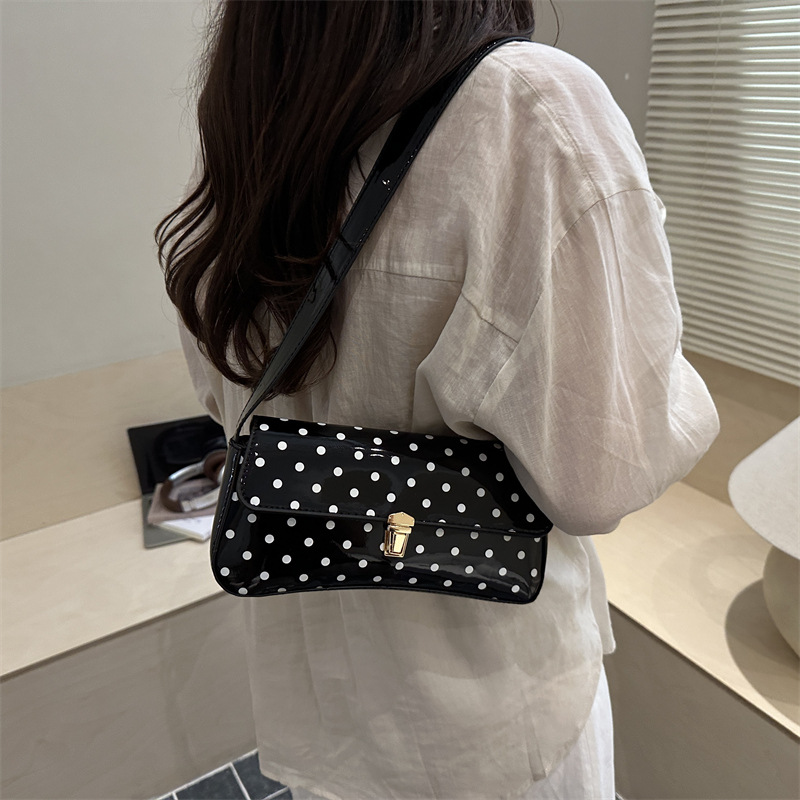 https://cf.cjdropshipping.com/quick/product/dd7821aa-74d6-4290-b2a2-9cab151503b1.jpg