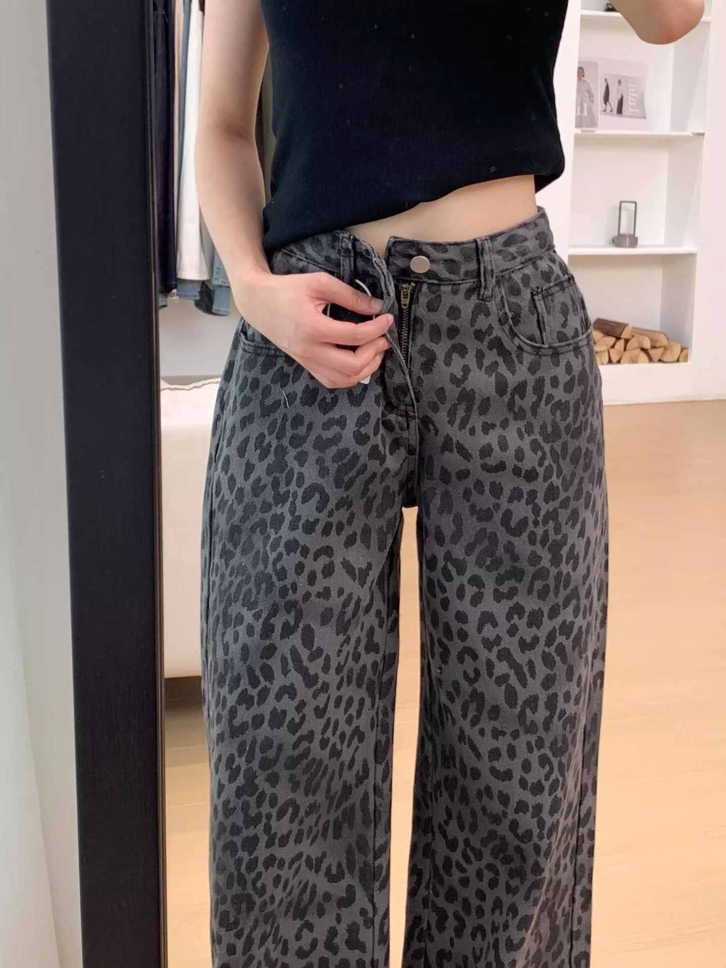 https://cf.cjdropshipping.com/quick/product/dd7f0973-4d58-477f-b540-0ff04ec69c0b.jpg