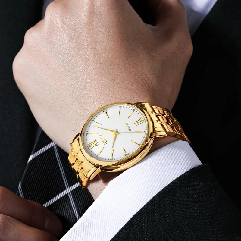 Quartz Watch Round Dial Steel Sapphire Waterproof