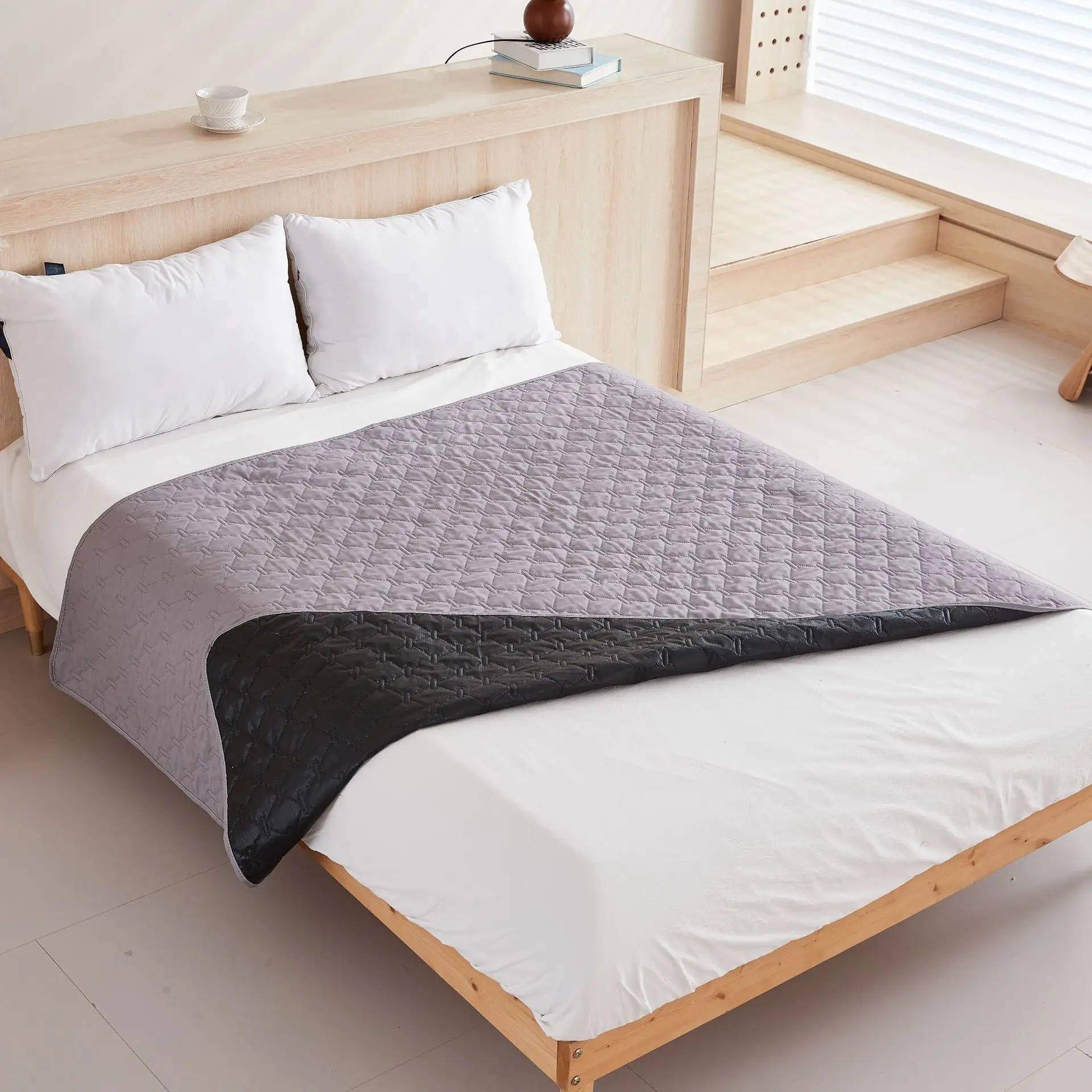 Waterproof And Non-slip Pet Mattress Blanket Furniture