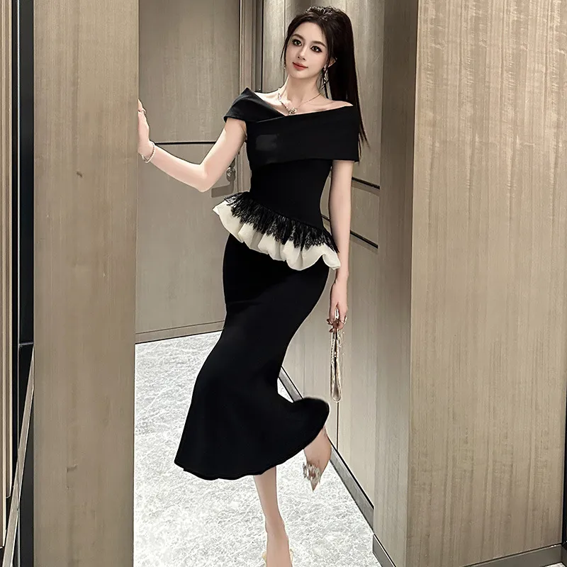 Off-shoulder Collar Design Ruffled Slimming Sheath Dress - Black