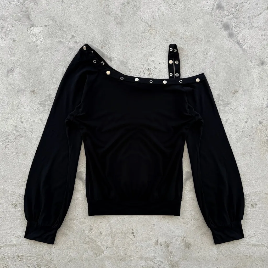 Personality Rivets Temperament Slant Shoulder Women Slim Fit Versatile Slimming Top - Black