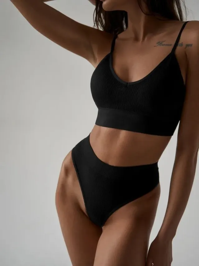 Seamless Women's Lingerie Vest Bra Set Black - Shop at LoveMi