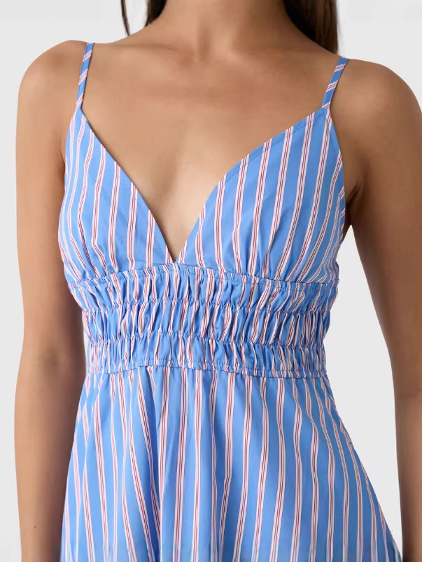 https://cf.cjdropshipping.com/quick/product/de281e42-0243-4c47-868a-def85c9ccc68.jpg