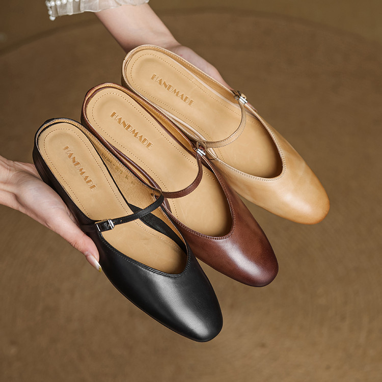Womens Retro Cowhide Closed-toe Flats