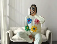 European And American Color Little Flower Thick Sweet Cute Sweater Coat - White Round Neck Sweater - View 1