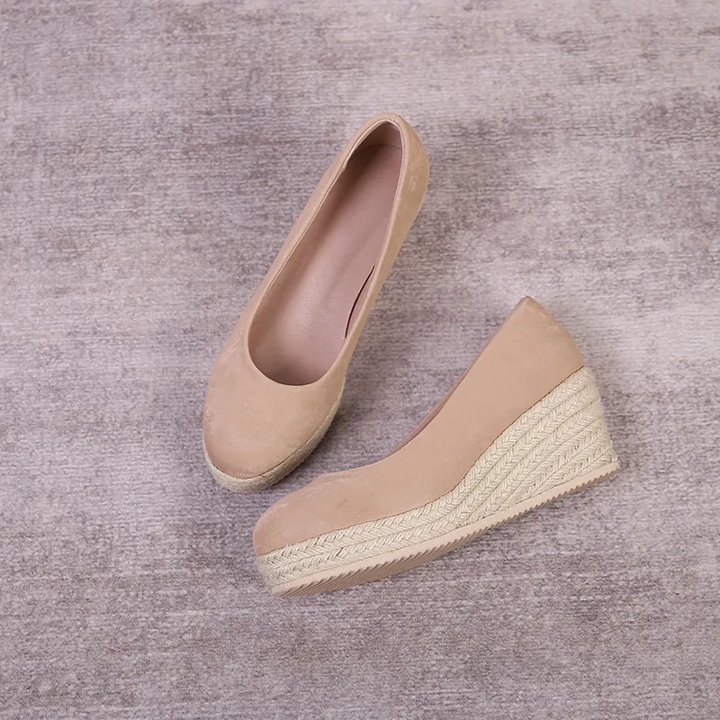 Wedge Thick Bottom Shallow Mouth Comfortable Rope Bottom High Heel Pumps - Apricot
