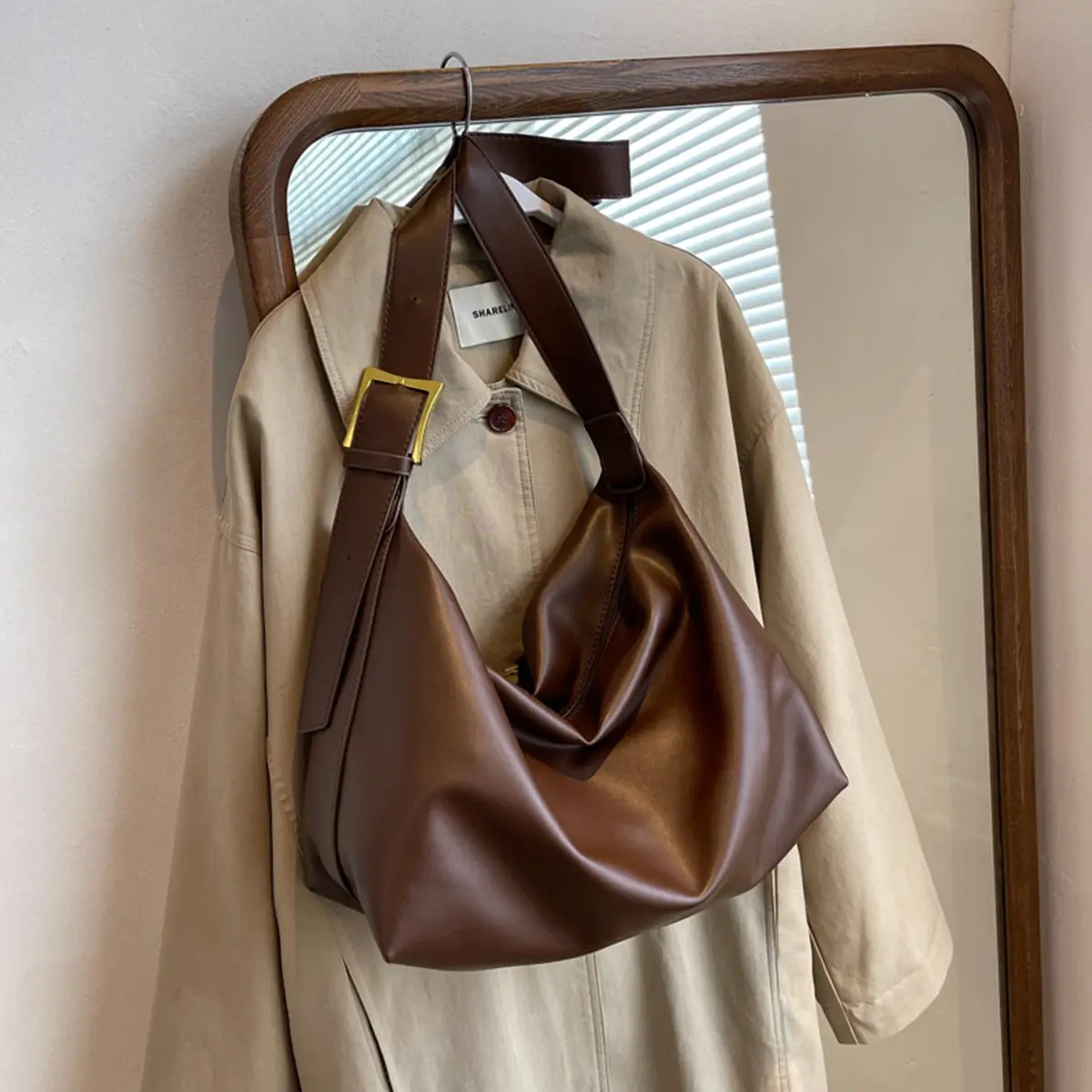 Womens Large-Capacity Minimalist Crossbody Bag