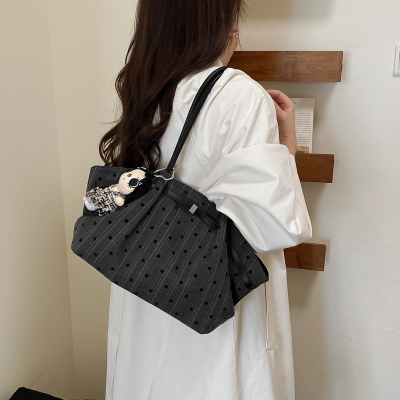 https://cf.cjdropshipping.com/quick/product/ded11705-c9b1-46ab-ad7e-c7cdffa5dab8.jpg