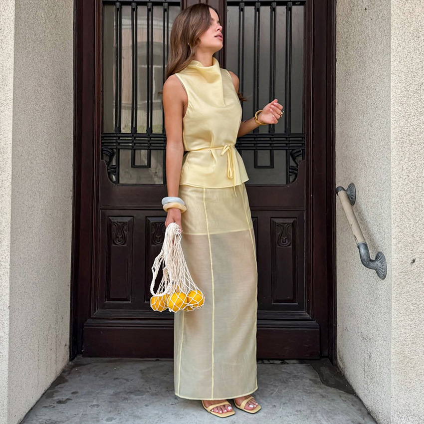 Stylish Casual Top With A Straight Skirt A Two-piece Set