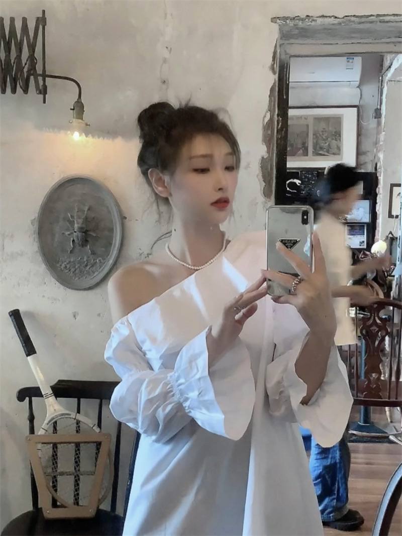 Buy Women's Clothing Online | Buy Trending Dresses for Women