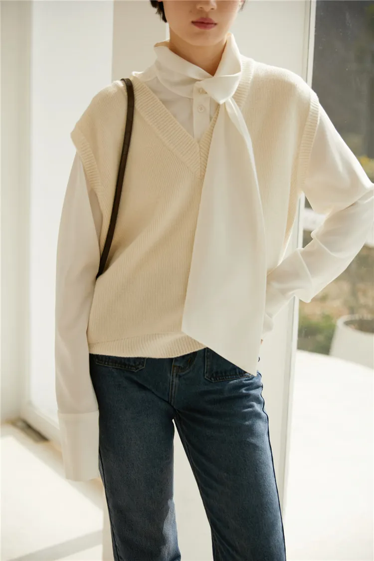 Solid Color Wool Vest Women's V-neck Sweater Waistcoat Sleeveless Vest - White