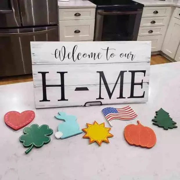 Christmas Wooden Decorative Doorplate Welcome HOME Doorplate Country Scene Doorplate - Shop at LoveMi