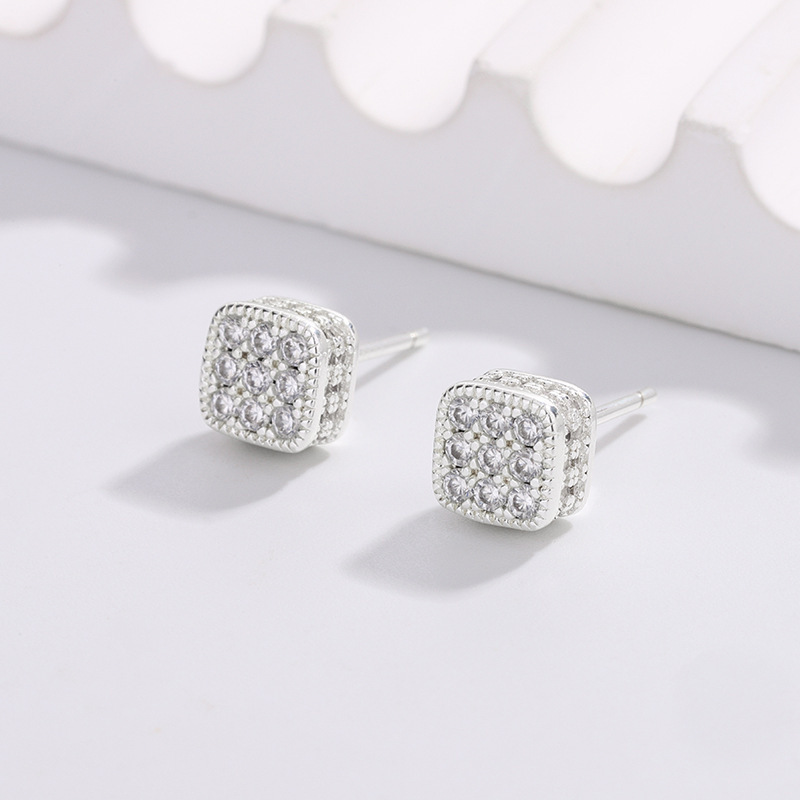 Sparkling Heart Stud Earrings For Womenlight Luxury And Trendy With A Dazzling Inlay