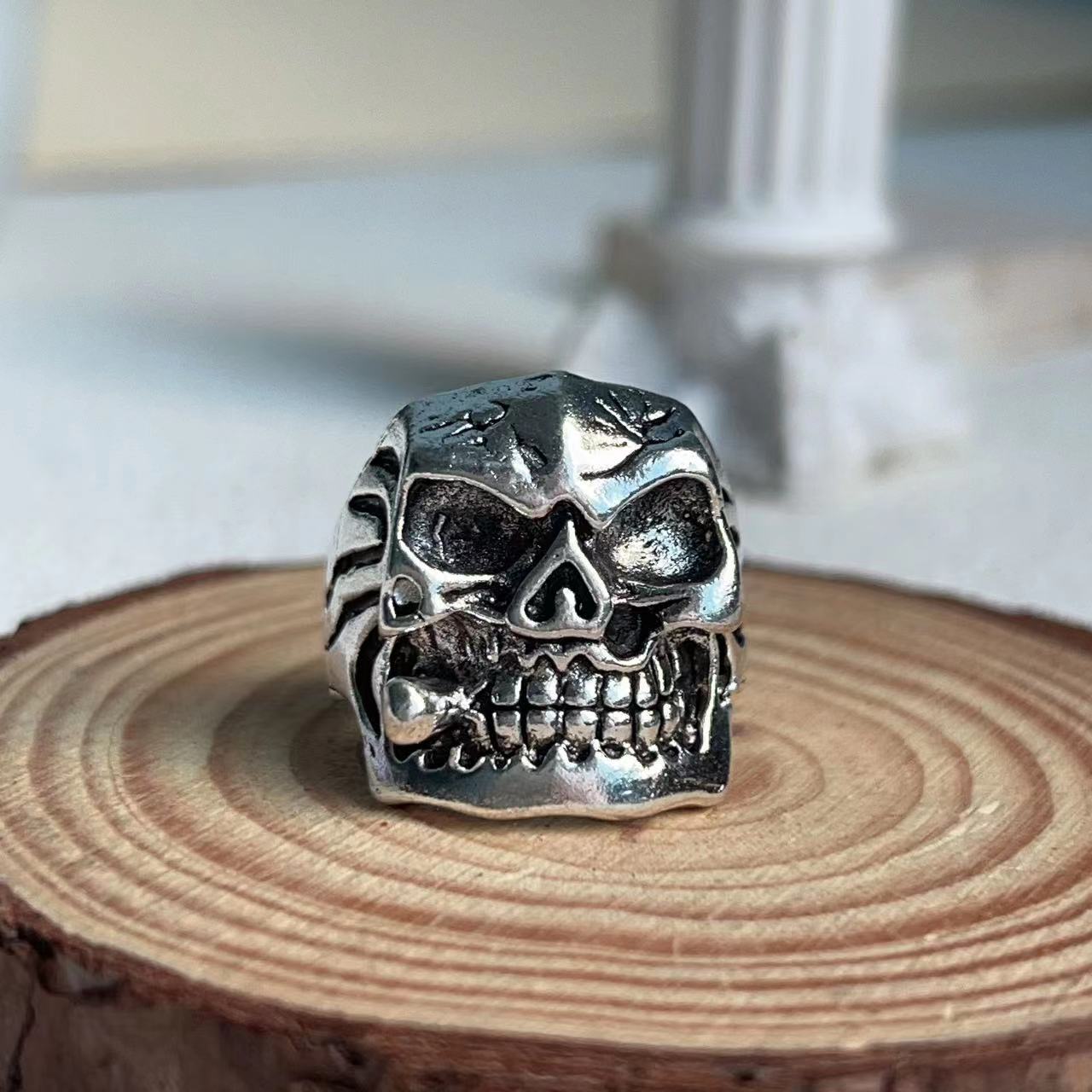 Vintage Gothic Style Light Luxury Minority Skull Ring