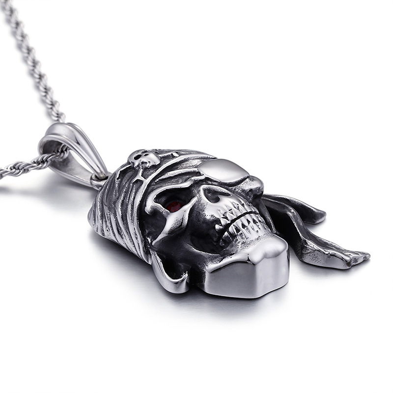 Retro Diamonds Skull Pirate Titanium Steel Men's Pendant