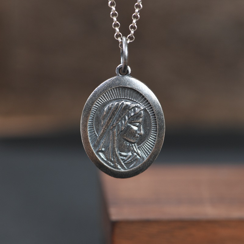 Special-interest Design Pendant Silver Brand