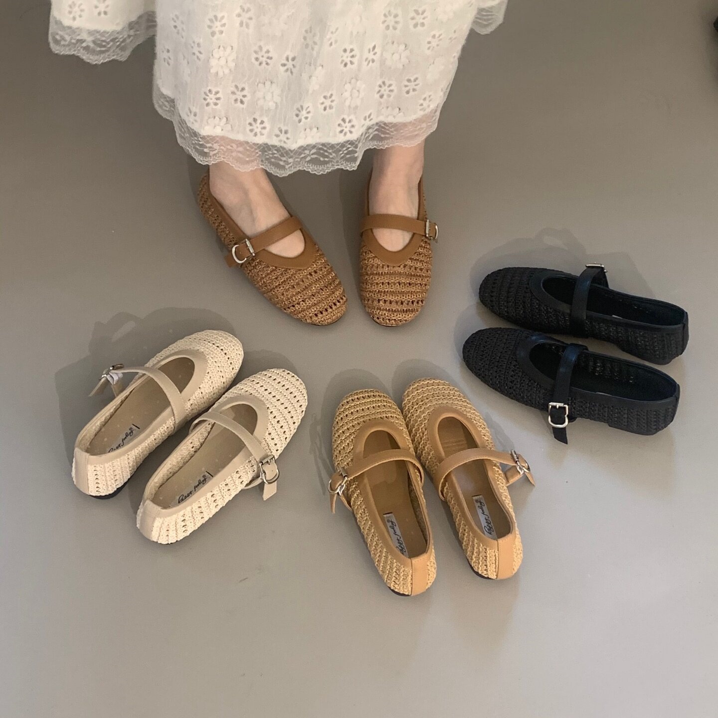 Womens Retro Niche Hollow-out Ballet Flats