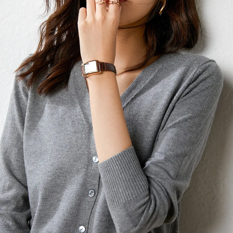 Knitted Cardigan Long Sleeve Button V-neck Cropped Sweater Coat - Gray