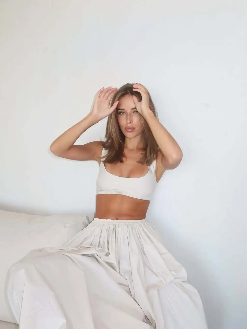 Loose Short Midriff Outfit Ankle-banded Knickerbockers Three-piece Set - Light Gray Top