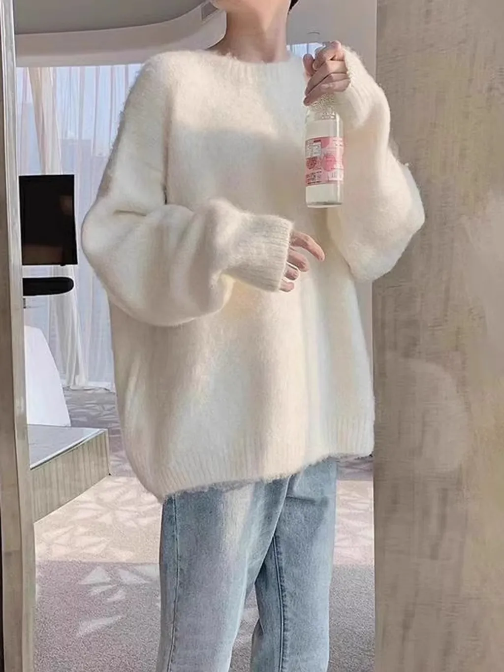 Round Neck Soft Glutinous Sweater Loose Thick - White