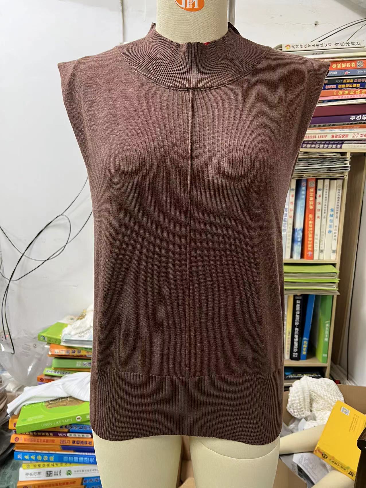 Women's Pure Color Half Collar Sleeveless Vest