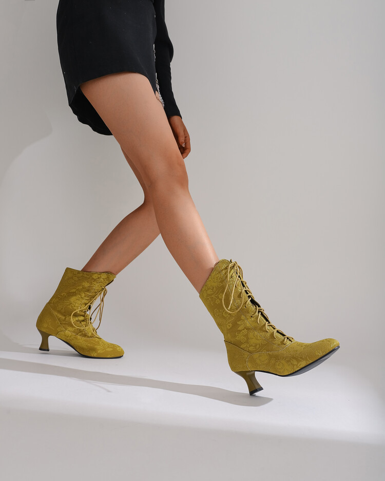 Women’s Pointed-Toe Kitten-Heel Boots