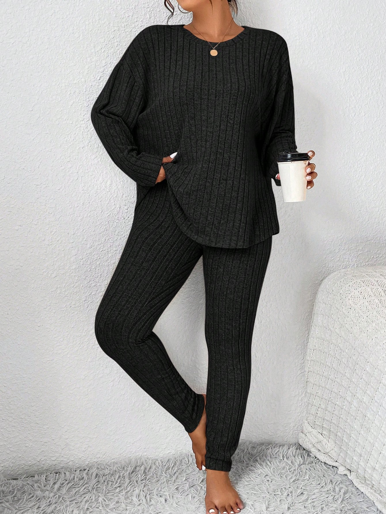 https://cf.cjdropshipping.com/quick/product/e132d1c6-c349-4d0d-a698-84f98f686bf8.jpg