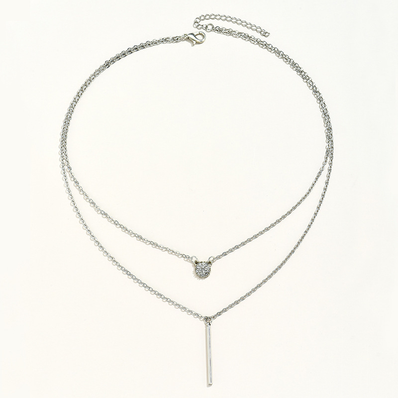 Trendy Diamond-studded Necklace With An Elegant Vibe
