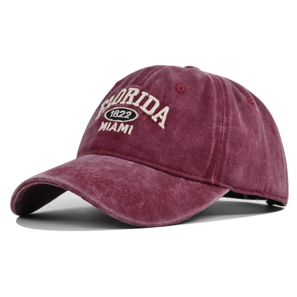 Retro Versatile Embroidered Baseball Cap