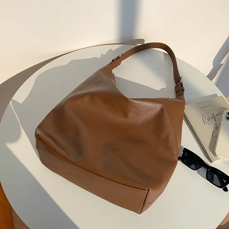 Fashion Casual Soft Leather Tote - Brown