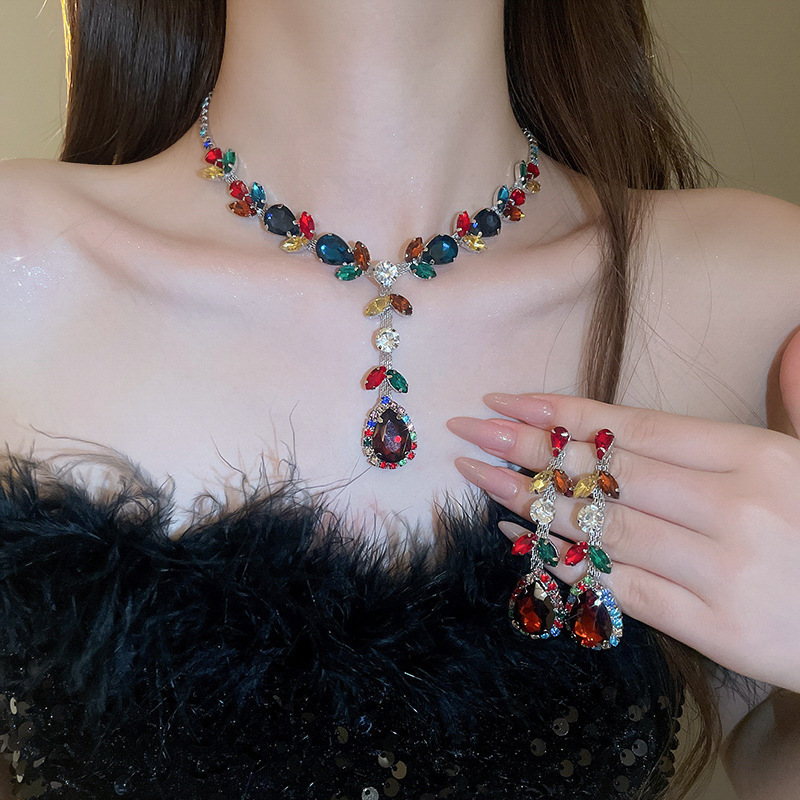 Leaf Zircon Waterdrop Earring And Necklace Set