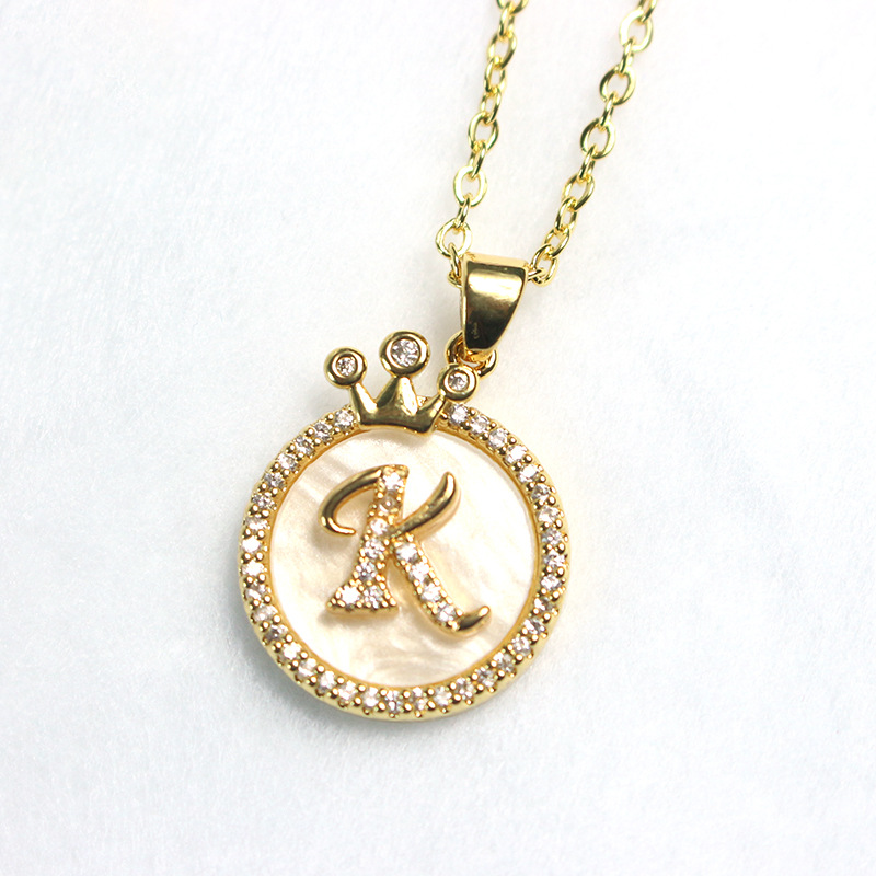 Cold Style Geometric Round Diamond-encrusted Gold-plated 26-letter Necklace