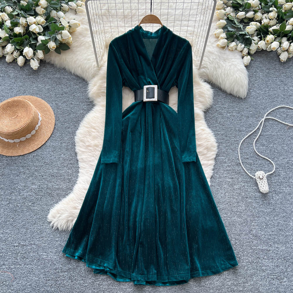 Buy Women's Clothing Online | Buy Trending Dresses for Women