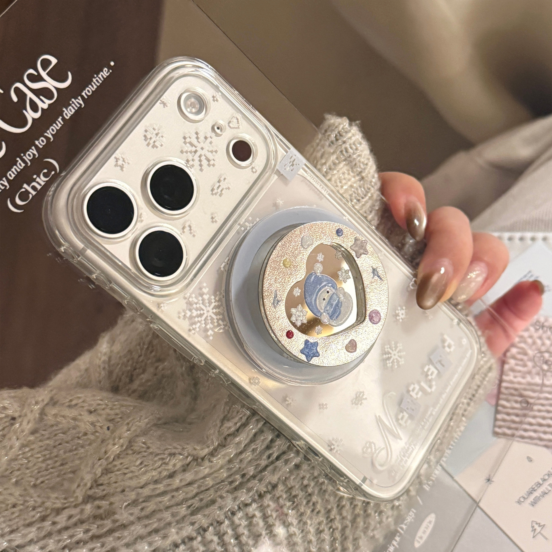 Glitter Snowman Magnetic Stand Phone Case Transparent