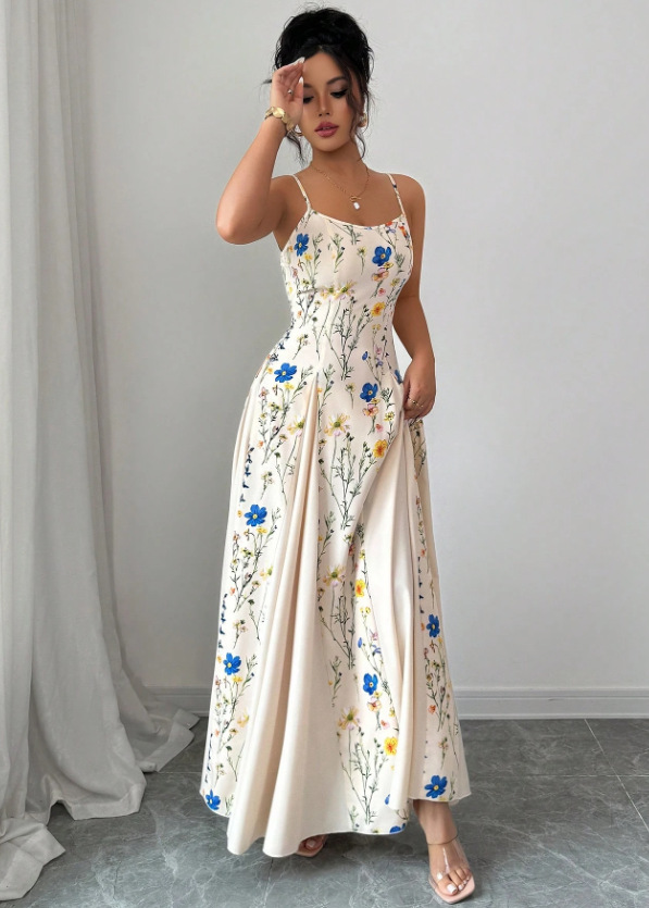 Buy Women's Clothing Online | Buy Trending Dresses for Women