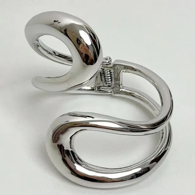 Female Niche Metal Geometry Streamlined Spring Bracelet Silver Bracelet - Shop at LoveMi