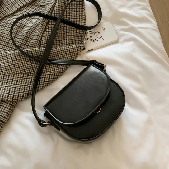 Autumn And Winter Korean Style Crossbody Saddle Bag Fashion Black - Shop at LoveMi