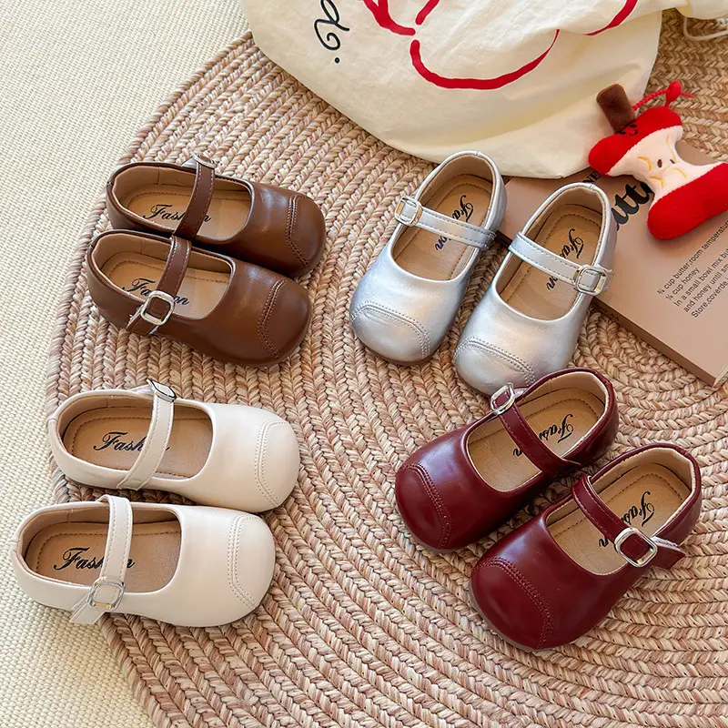 Simple And Versatile Leather Shoes