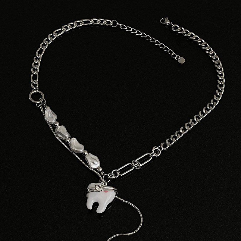 Sweet Cool Personality Teeth Stitching Pearl Necklace