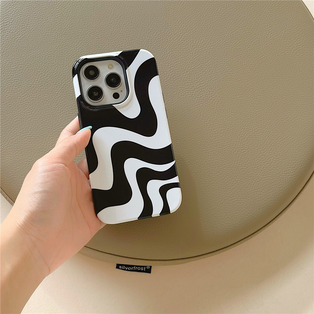 Ins Black And White Irregular Stripes Phone Case - Image 10