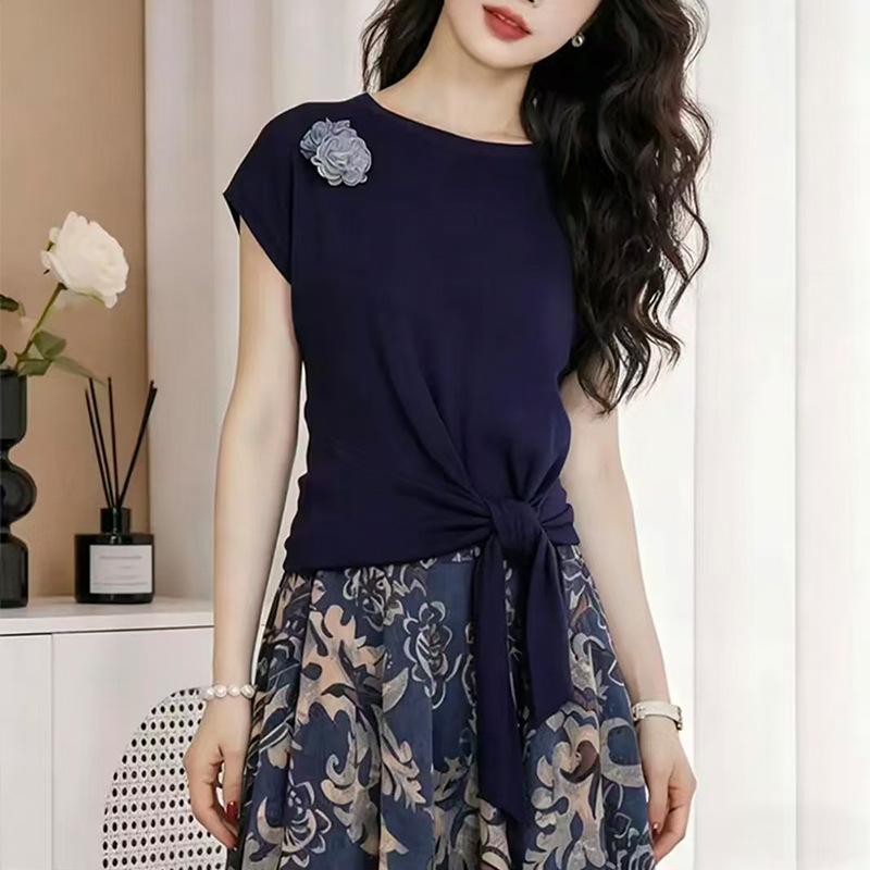 Womens Fashionable Slim-Fit Blue Floral Skirt Set