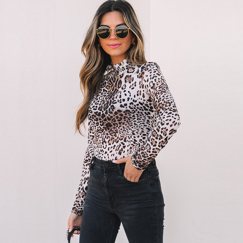 Womens Fashion Leopard-Print Jumpsuit With A Crew Neck And Long Sleeves
