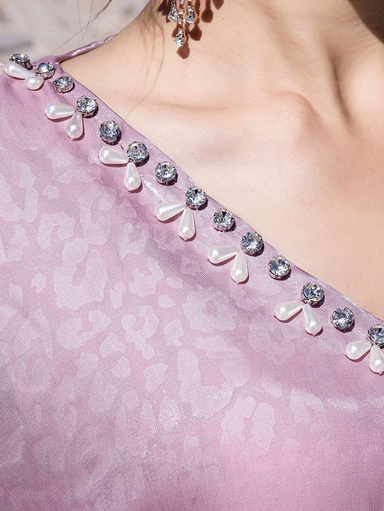 Hand-stitched beaded Arabic dress - fabric quality and drape