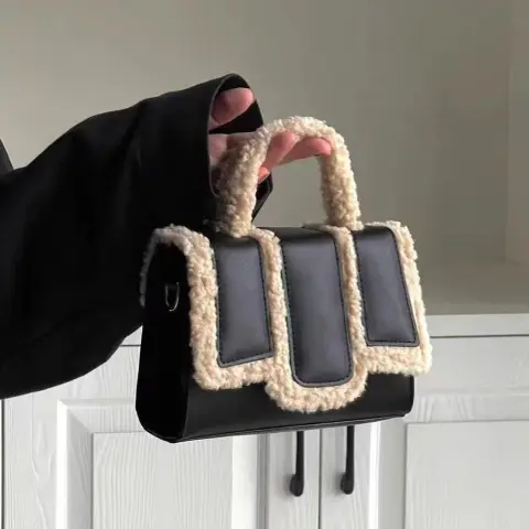 Lamb Wool Portable and Fashion Crossbody Bag