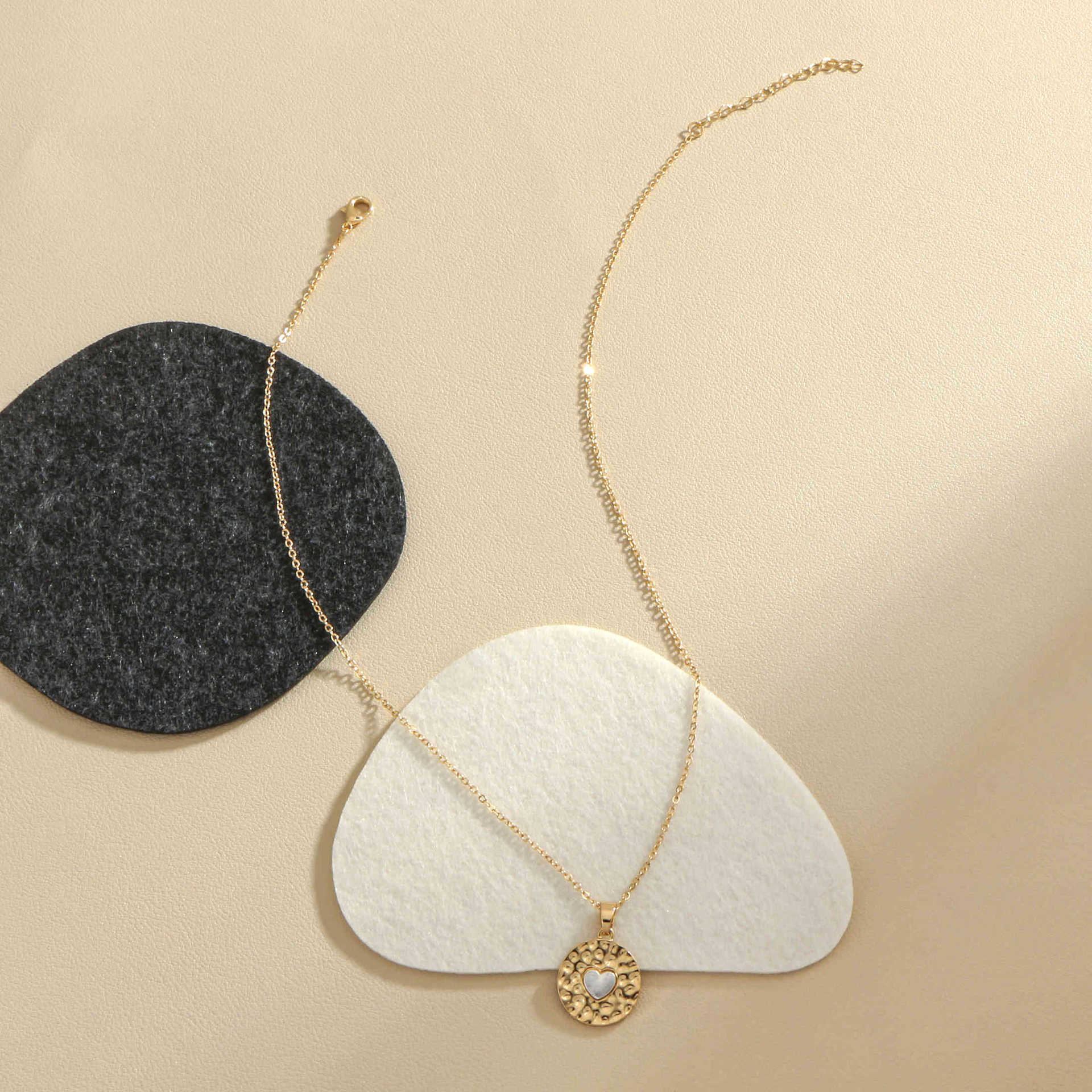 https://cf.cjdropshipping.com/quick/product/e35635c8-3732-4da9-9b43-e3ef2ad01ab1.jpg